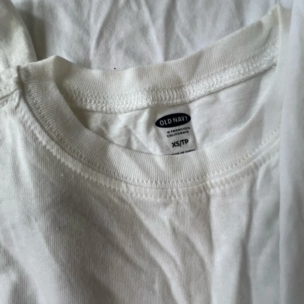 Carters & old Navy Boys White Cotton Undershirt Tee’s Long Sleeve & Short Sleeve